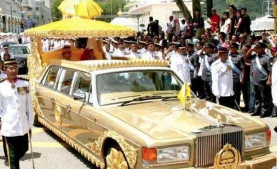 朱元璋派遣一个使臣出海,他竟然在海外建国