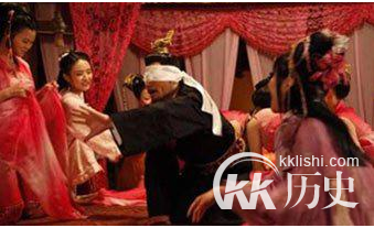 叹为观止！皇帝向大臣借种生子 子子不同父