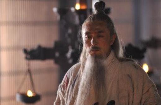 他是楚国人却成了吴国的大将，打败楚国之后挖楚平王坟墓鞭尸！