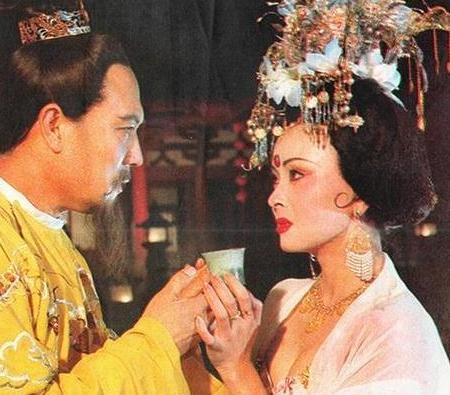 李世民杀了李元吉和李建成之后 李世民为何还要砍掉两人的头颅