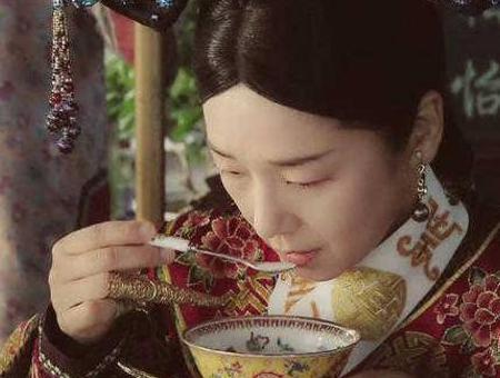 慈禧喝人奶的过程是什么样的 为何一喝就是将近半个世纪呢