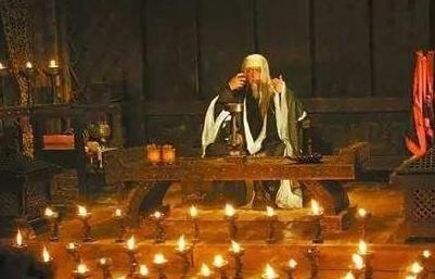 诸葛亮点灯暗藏着两大计谋 这两大阴谋到底是什么