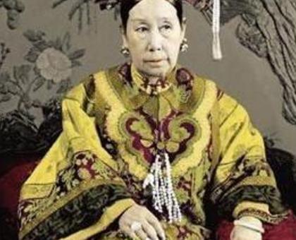 如果皇帝的圣旨和太后的懿旨冲突了 应该听哪一个的呢