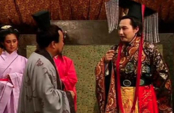 曹丕篡汉,刘备此时选择了什么