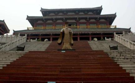 陈胜吴广起义的真正原因是什么 当时的法律明明没有杀头的地步