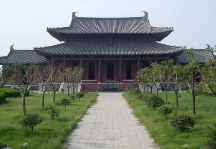 历史上草人借箭是真实存在的 不过借箭的人不是诸葛亮