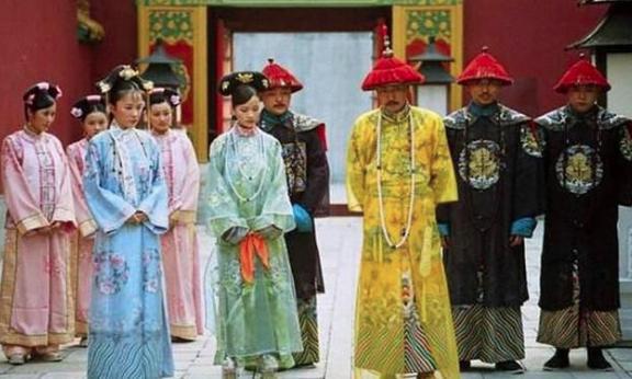 清朝规定后妃只能有一个封号，这个妃子却换了3次