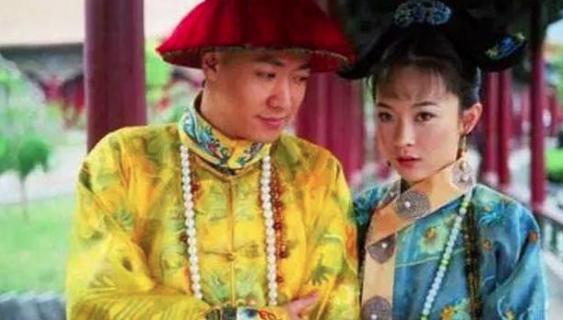 清朝规定后妃只能有一个封号，这个妃子却换了3次