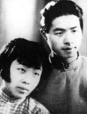 民国另类才女：爱上两个男人，三人同居生活