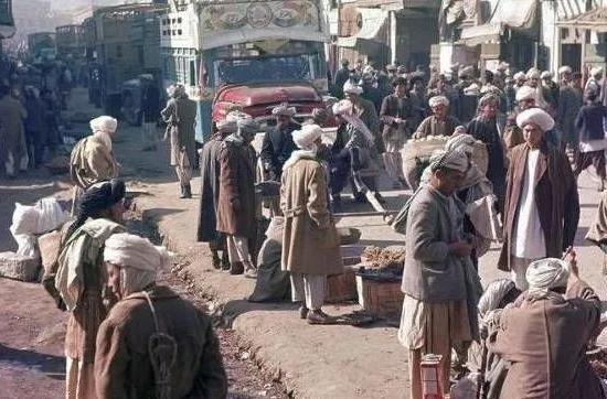 前苏联入侵阿富汗付出的代价有多大?最终又得到了什么