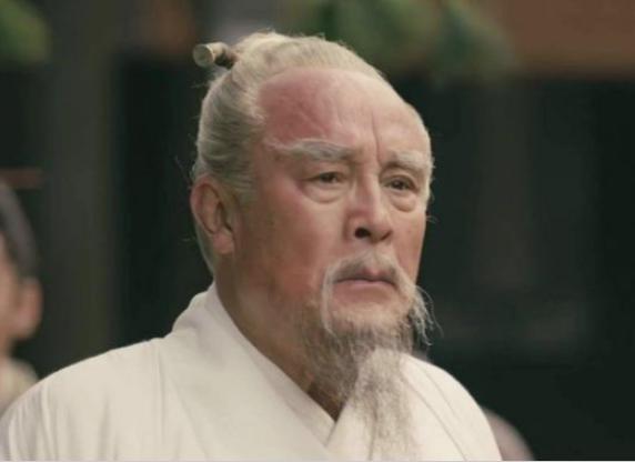 曹操杀华佗是因为多疑