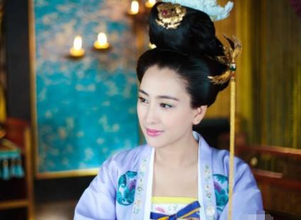 荣国夫人44岁才出嫁，生下一女成千古女帝