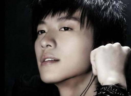 乔任梁因抑郁症在上海家中去世 年仅28岁