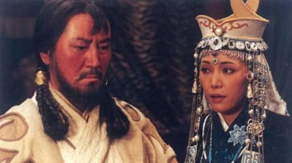 在太后的庇护下,铁木迭儿无恶不作