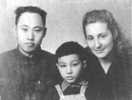 安娜&middot;利泽：德国女孩在中国的抗战往事