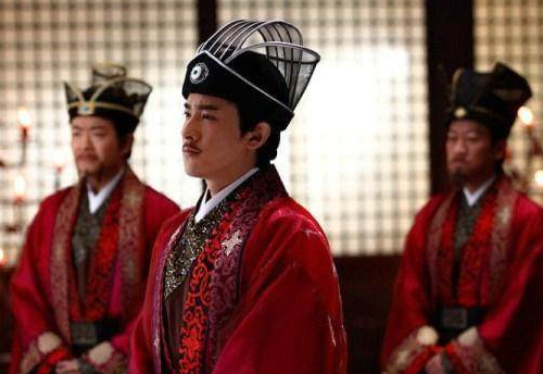 曹操为什仫要杀杨修