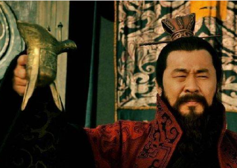 曹操为什仫要杀杨修