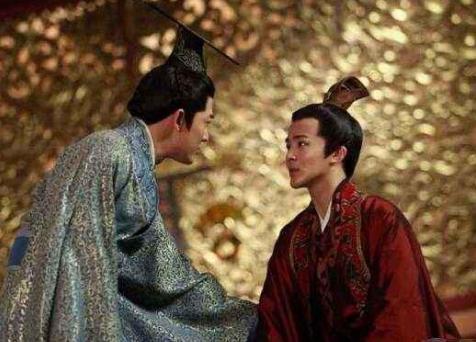 中国历史上有哪些有断袖之癖的帝王