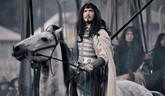 庞德作为马超的手下,为何选择归降曹操,而不是刘备呢