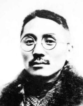 被日本人称为“人间魔鬼”的上海滩黑老大王亚樵,连杜月笙都害怕三分