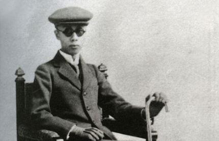 婉容和侍卫之间有没有不寻常的关系