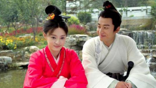 宣太后芈八子和穰侯魏冉位高权重，为何还让秦昭襄王废后撵出了宫