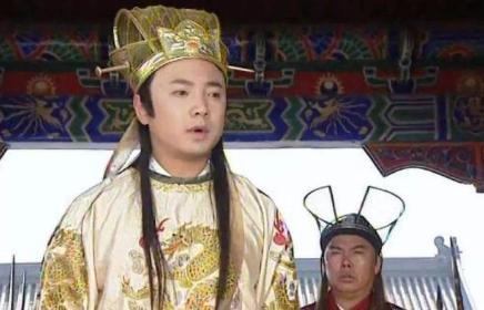 汉朝时期的推恩令削藩成功 为何朱允炆不跟着效仿呢