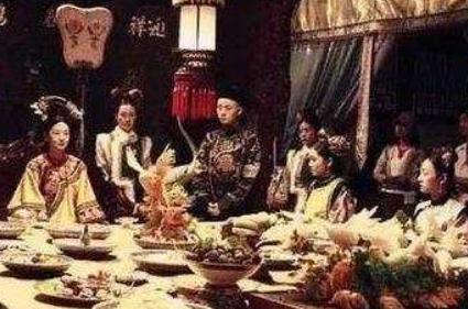 因为拒绝皇帝借钱而被抄家 家属被全部流放