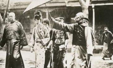 末代皇后婉容一生有多悲惨