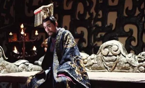 倾国倾城祸国殃民,将美貌与残忍集一身的她,最后是自杀了吗?