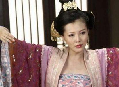 他本来娶了吕女以自保 结果反而因为她丢了性命