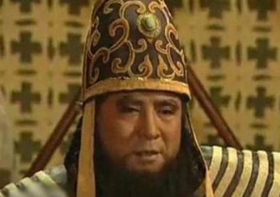 皇帝好心收留异国王子招其为婿,谁知招来个白眼狼导致帝国灭亡!