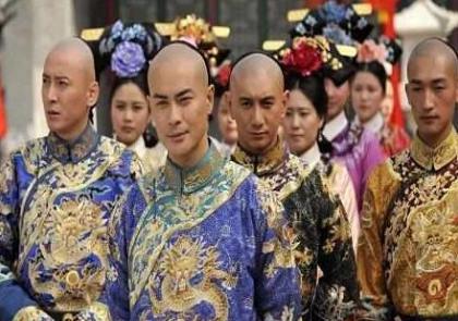 九子夺嫡中没有参与的四个人是谁 他们最后的下场是什么样的