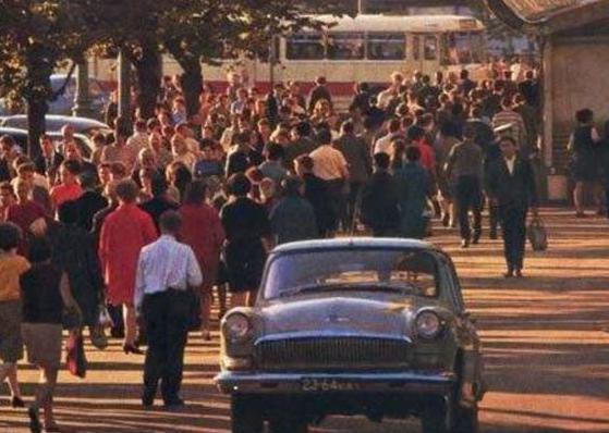 俄罗斯一直很穷,为何打仗那么厉害呢