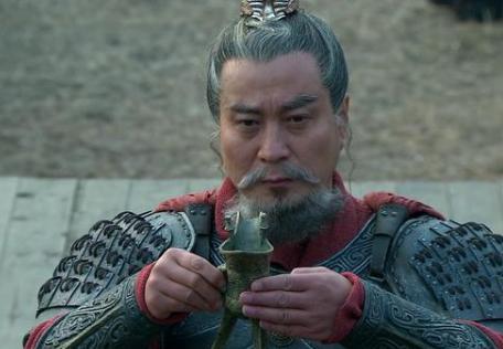 官渡之战以少胜多是真的吗 曹操真的有用八千士兵消灭袁绍八万士兵吗