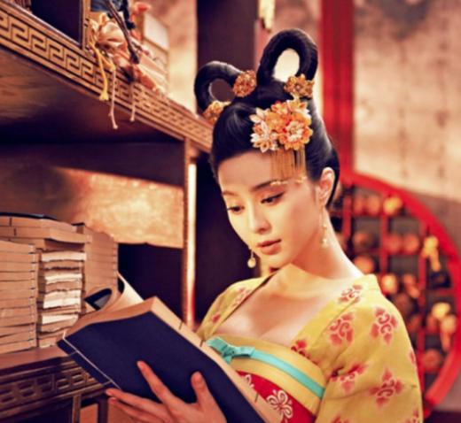 唐朝是最开放的朝代，从衣服的穿戴就能看出来