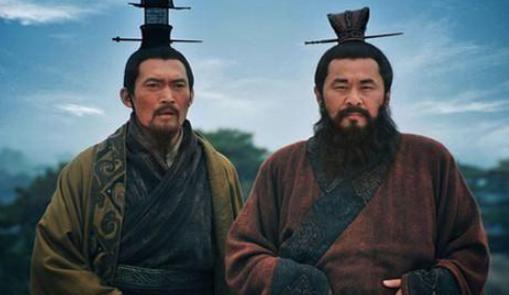 曹操的两大军师郭嘉与贾诩，谁更厉害