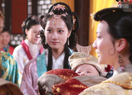 周皇后和田贵妃生前争宠，死后却葬在一起