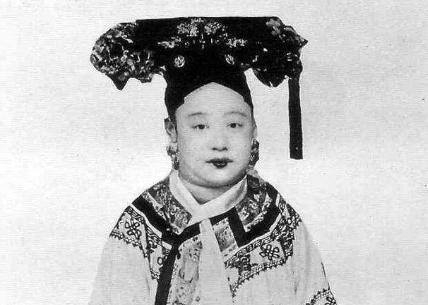 瑾妃到底长什么样 为何光绪就是死都没有碰她呢