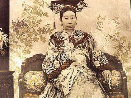 瑾妃到底长什么样 为何光绪就是死都没有碰她呢