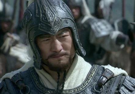 董卓为何不打关东联军而选择逃跑呢 难道真的实力不足吗