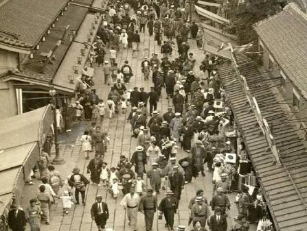 广岛核爆现场中国留学生由明哲口述：中心范围两周就长草了