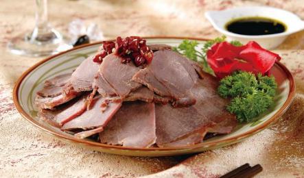 在各朝各代的帝王中 他们吃的御膳到底是什么样的