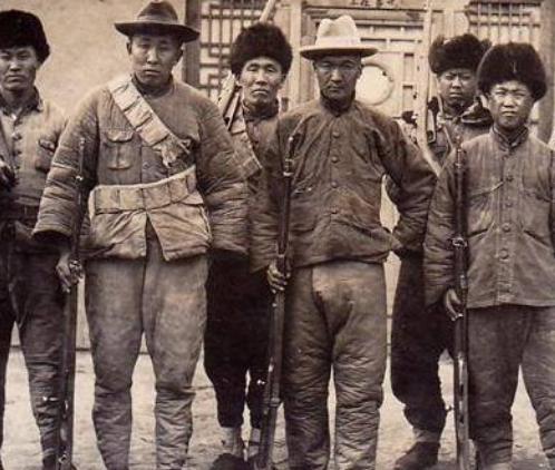 揭秘:杀人狂魔刘黑七血洗南孝义村始末