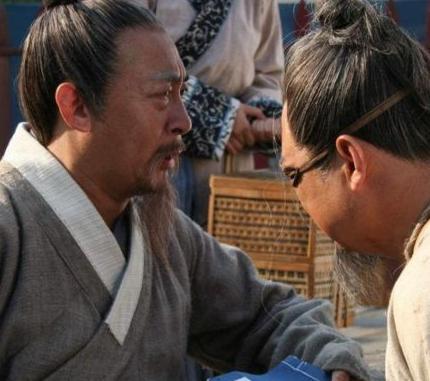 严嵩作为一个大贪官,大奸臣 但严嵩却十分的专情