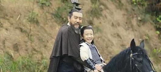 三国时期和曹冲一般的神童,聪明反倒被聪明?