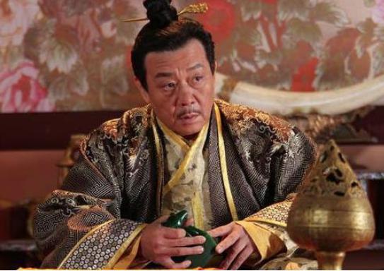 杨坚临死前，叮嘱杨广小心一位相士