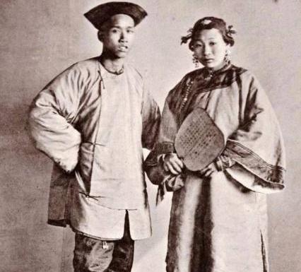 俗话说：人丑就多读书 但是在清朝长得好才是王道