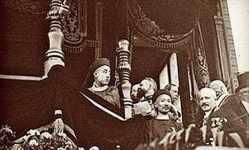 载振为甚会被罢职