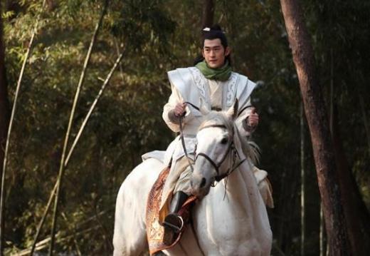 罗成跟单雄信之间是什么关系